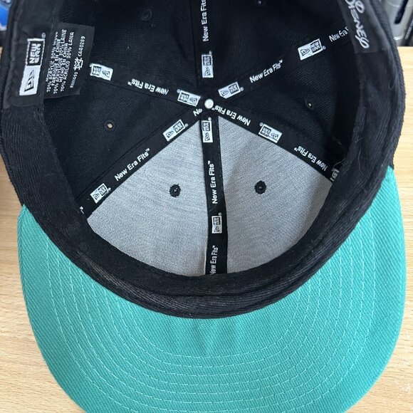 New Era Cap TOM and JERRY Snapback Collaboration TOM Turquoise Black - Picture 5 of 6
